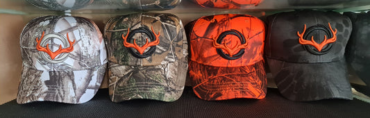 Caps